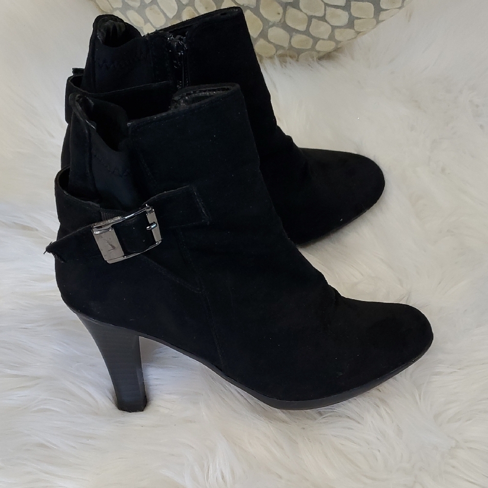 Kelly & Katie Black Suede Heeled Boots - Picture 12 of 16